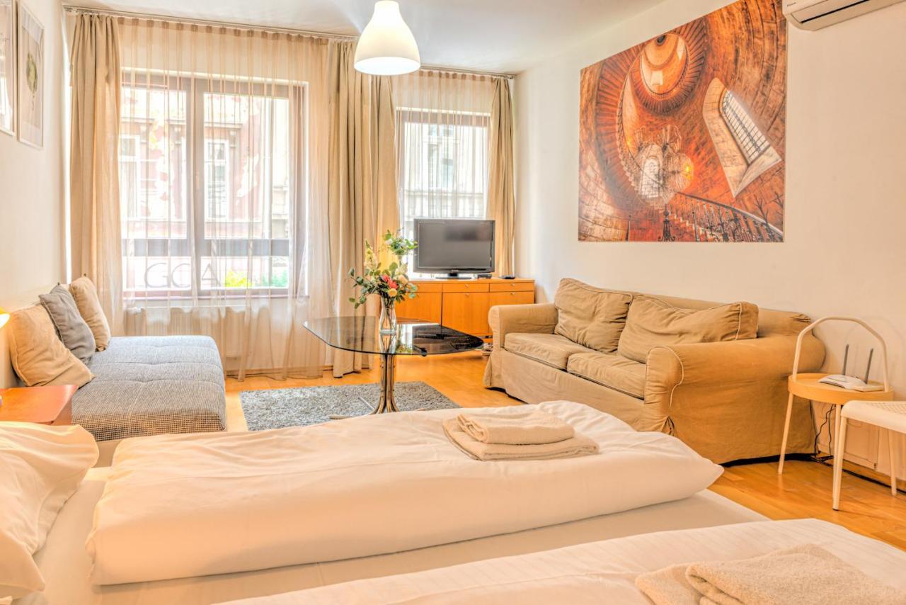 Central Downtown Apartments Будапеща Екстериор снимка