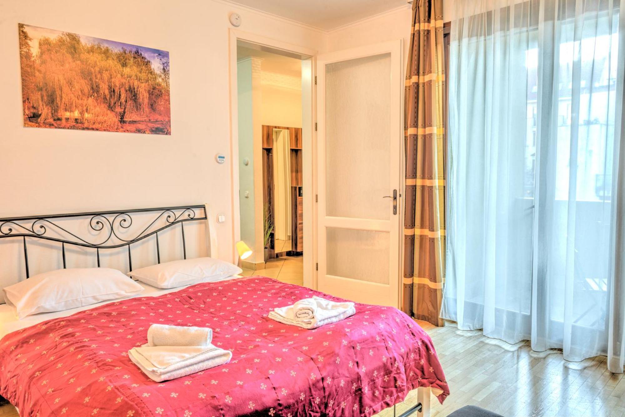 Central Downtown Apartments Будапеща Екстериор снимка