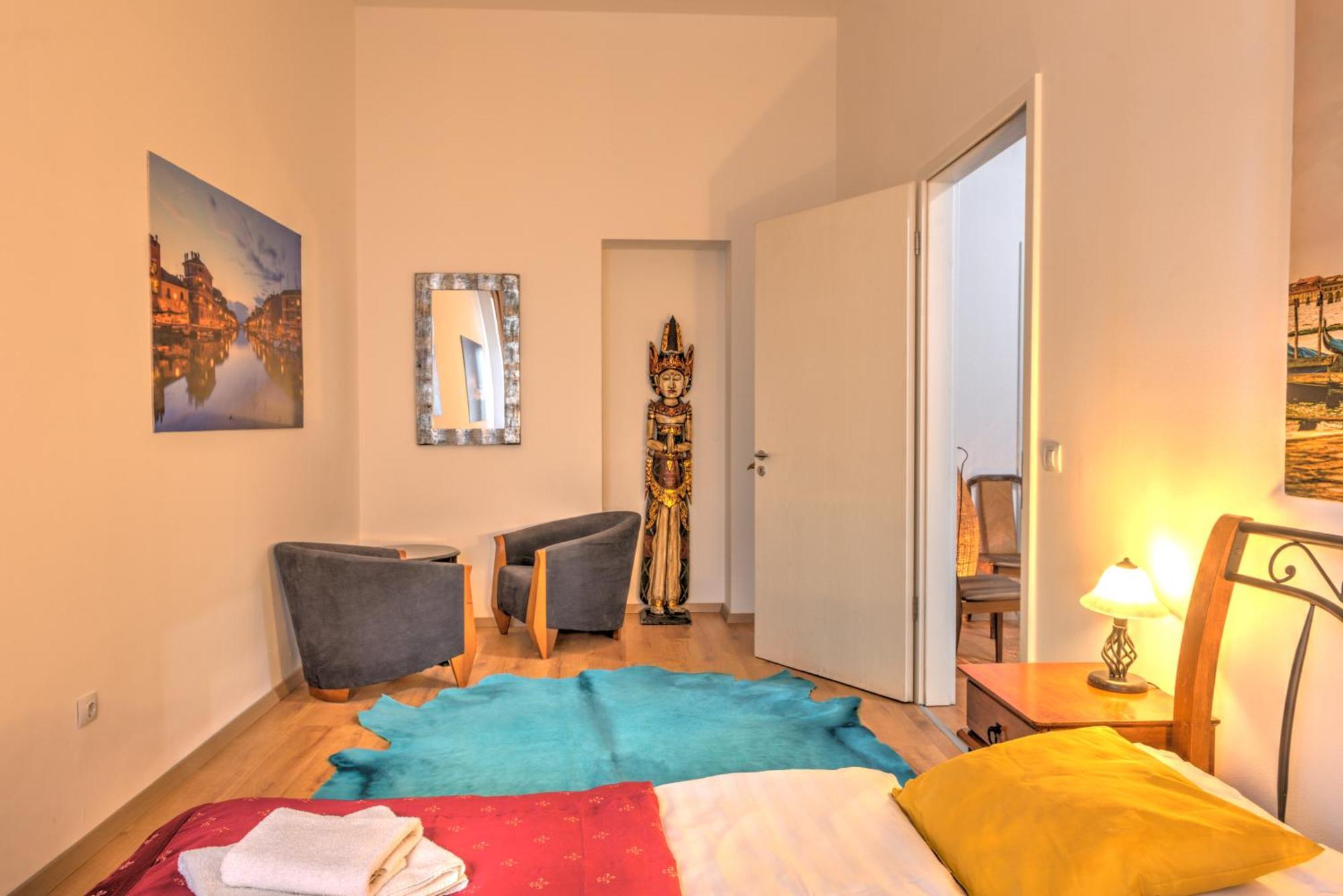 Central Downtown Apartments Будапеща Екстериор снимка