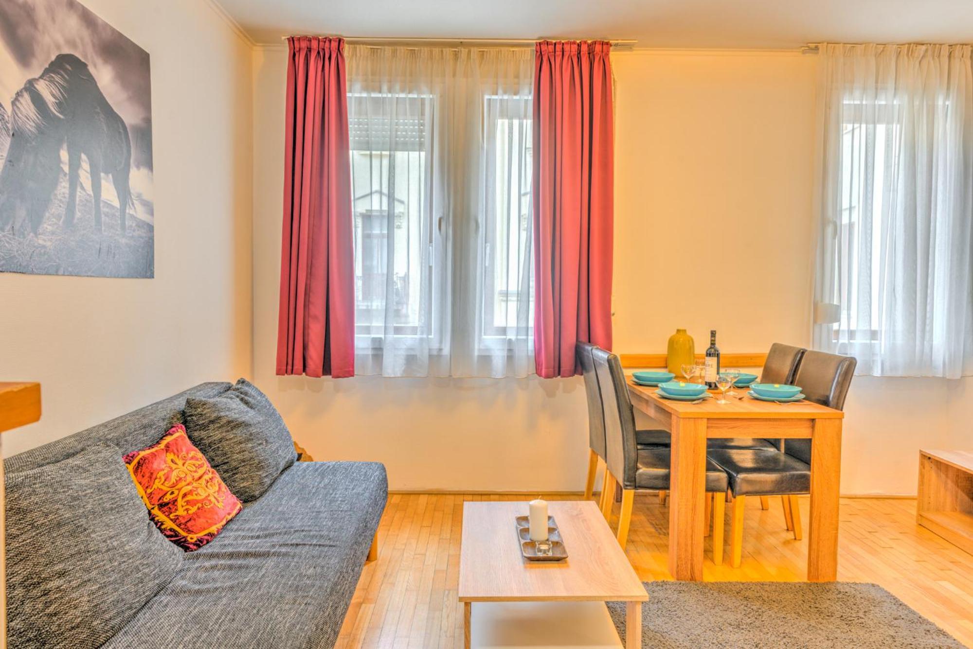Central Downtown Apartments Будапеща Екстериор снимка