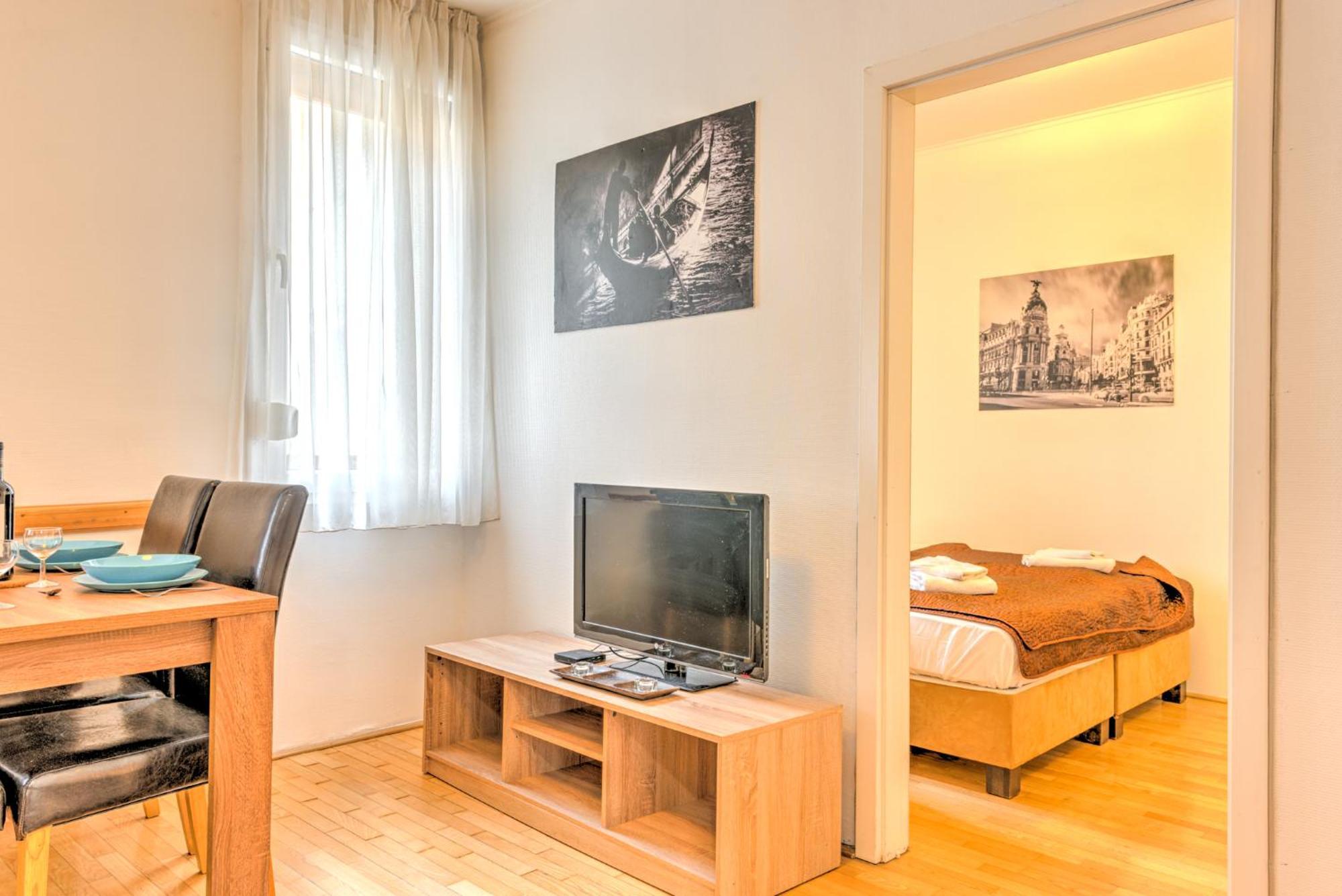 Central Downtown Apartments Будапеща Екстериор снимка